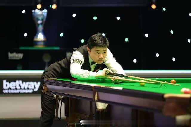 迫使其失误 迫使其失误