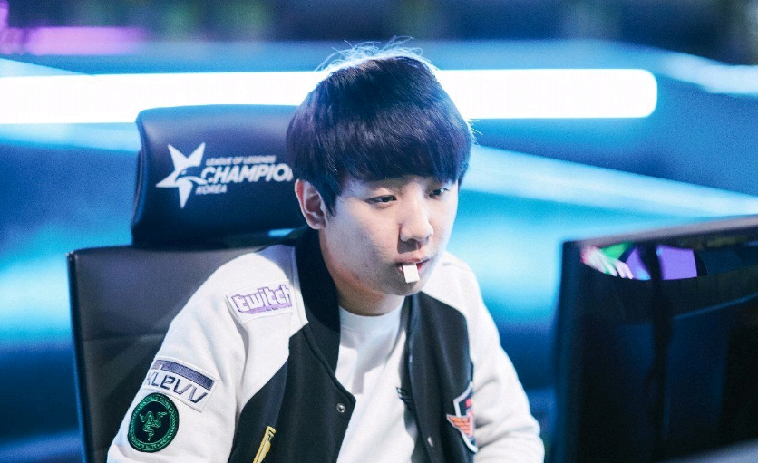 维伦脱颖而 维伦脱颖而